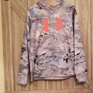 Under armour camo hoodie